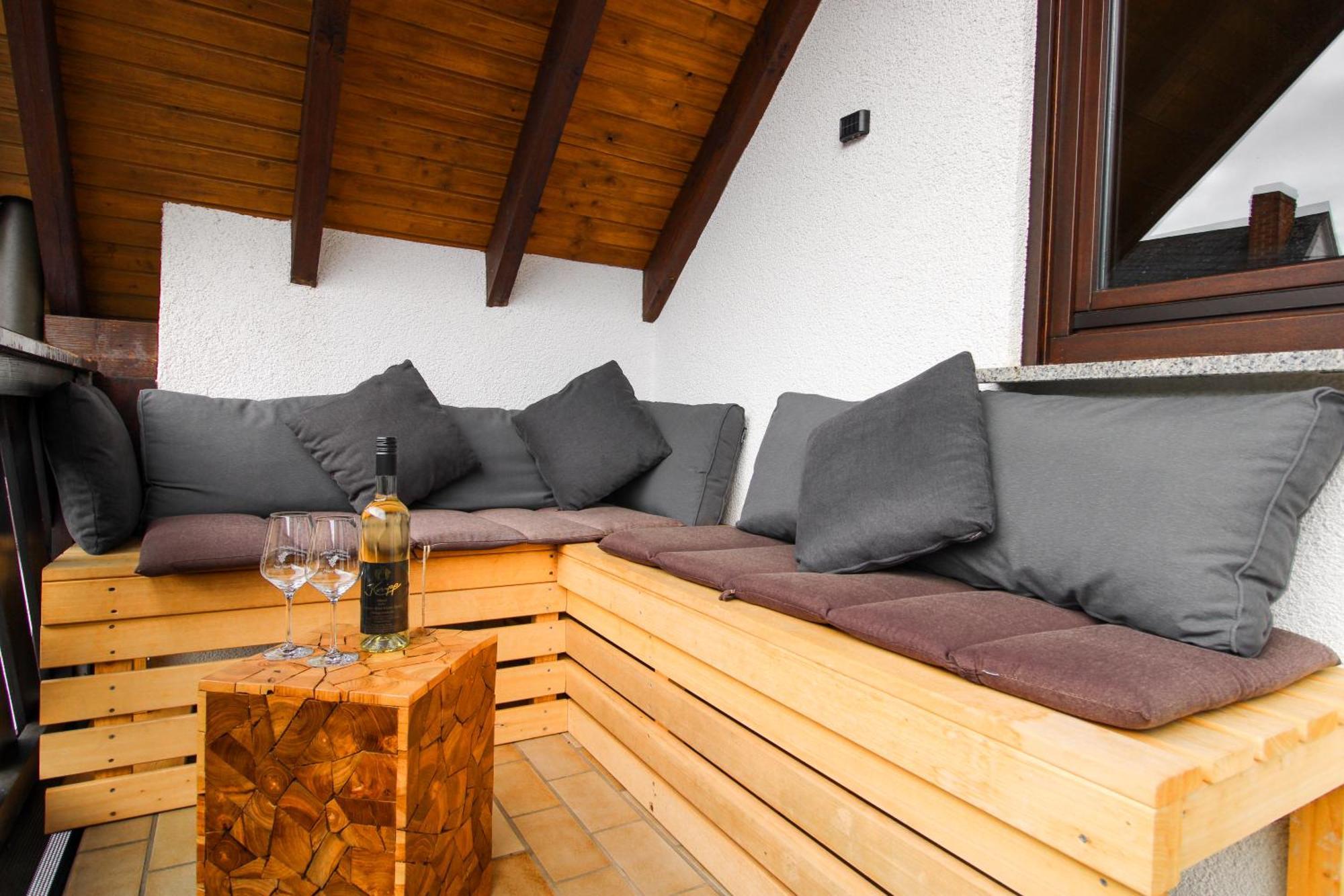 Stilvolle Wellness-Ferienwohnung In Neef Whirlpool, Sauna, Grill, Fitness, Billard & Moselblick Zewnętrze zdjęcie