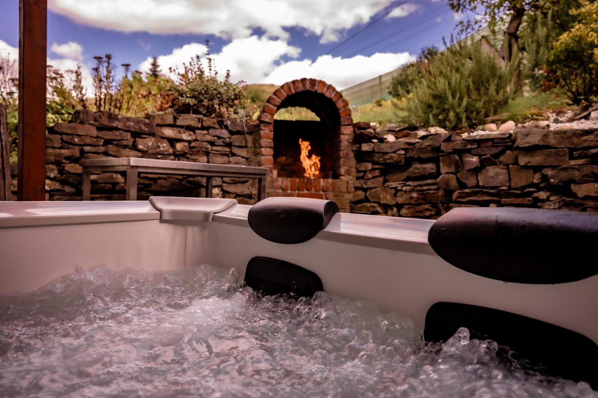 Stilvolle Wellness-Ferienwohnung In Neef Whirlpool, Sauna, Grill, Fitness, Billard & Moselblick Zewnętrze zdjęcie